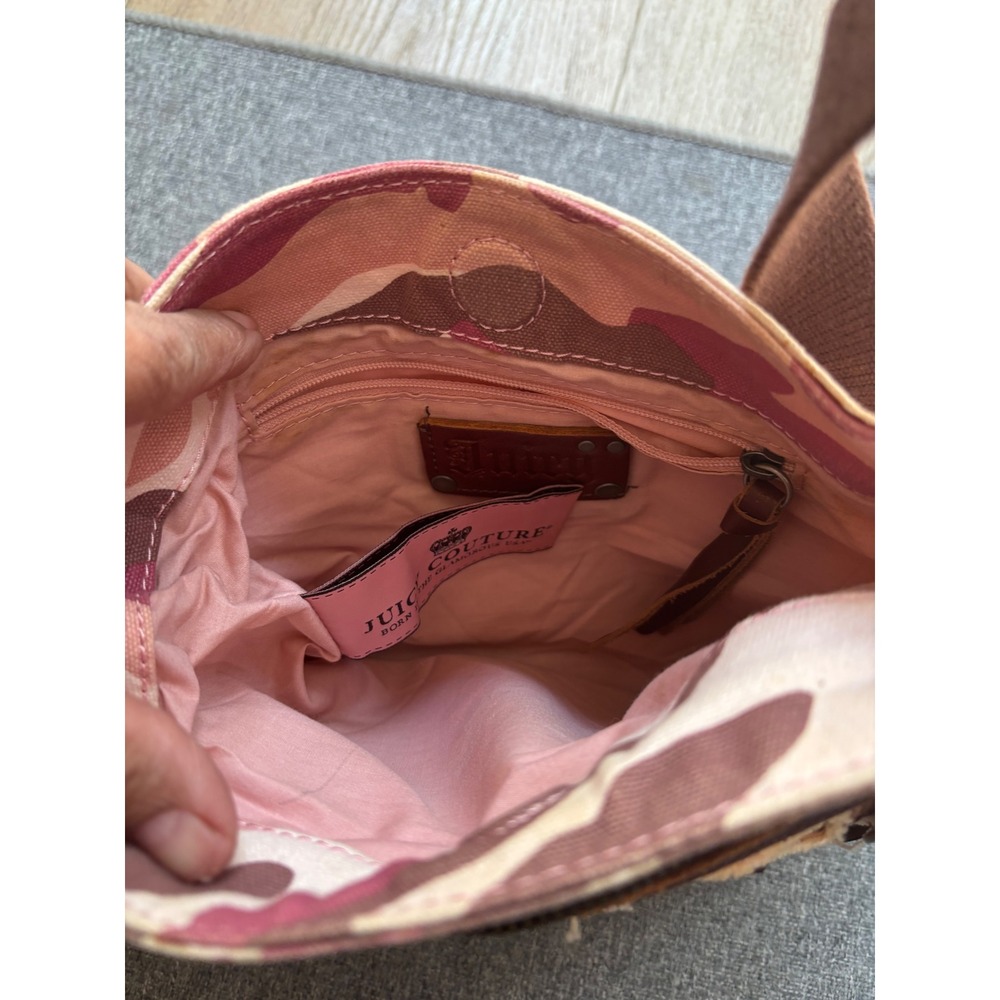 Juicy Couture Pink Camo Canvas Crossbody Bag Leather Trim Distressed Y2K - Picture 5 of 7